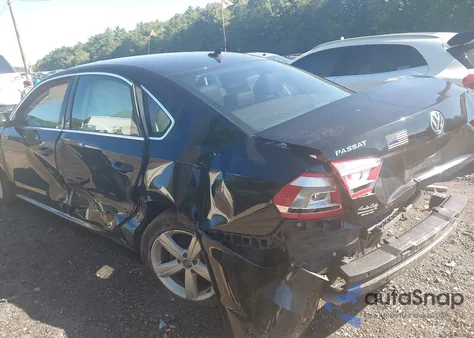 2013 Volkswagen Passat 2.0L Tdi Se z USA, uszkodzony, nr VIN 1VWBN7A34DC036299